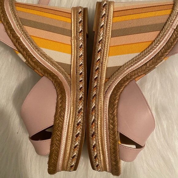 Valentino Garavani Espadrille Wedge Sandals - Picture 10 of 17